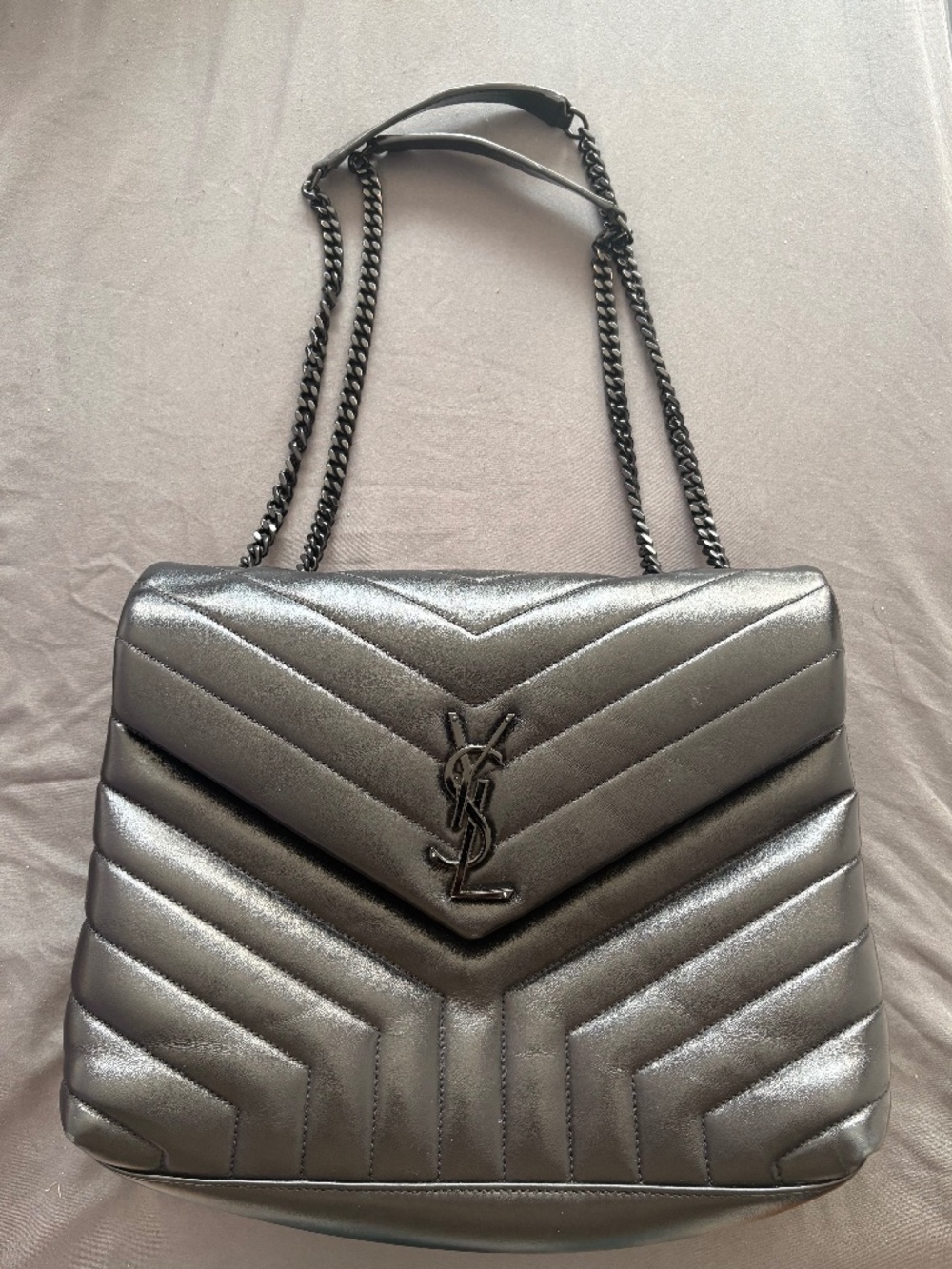 SAINT LAURENT MEDIUM LOULOU LEATHER SHOULDER BAG